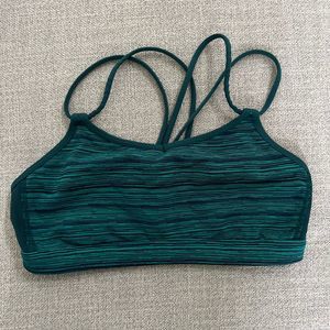 Lululemon Sports Bra Make A‎ Move Bra Cyber Jungle Hero Blue Deep Green Size 4